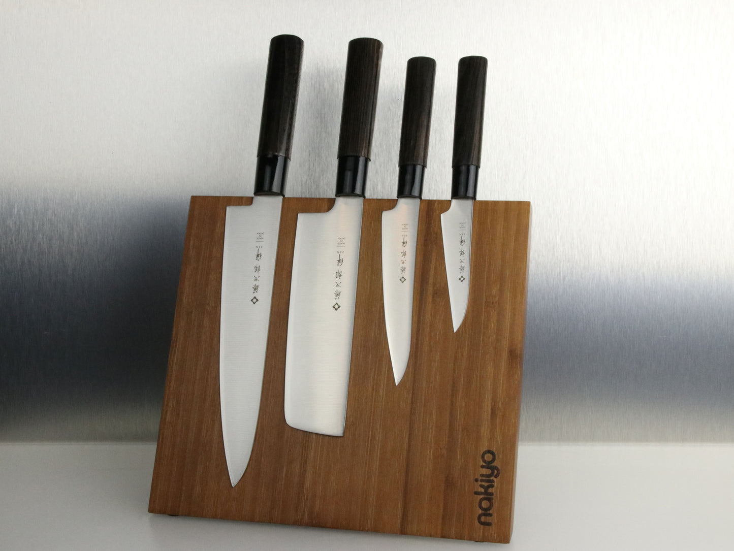 Tojiro Zen 4-Piece Set with Magnetic Stand